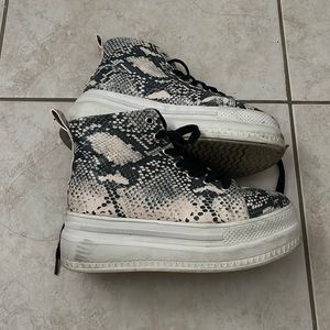 Platform chunky snake print high top sneakers